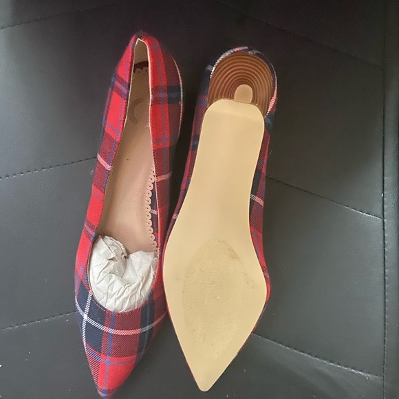 New Red Flannel Kitten Heels Size 10 - Picture 3 of 6